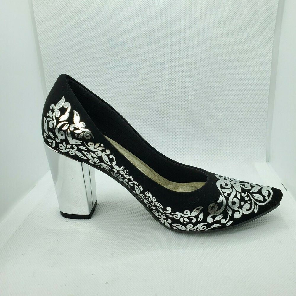 Women's Black floral platform 3"1/2 high